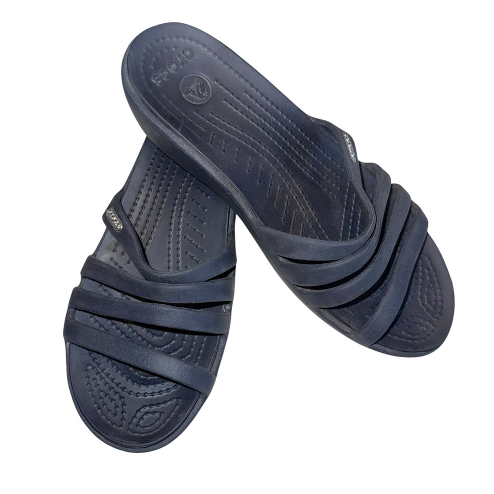 CROCS WOMEN’S BLUE RHONDA WEDGE STRAPPY SANDAL SLIDES. SIZE 6.